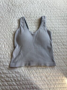 Ribbed V-Neck Tank Top in Light Gray
